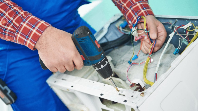 Şereflikoçhisar Eca Eca çamaşır makinesi kart tamiri – Su almama arızası orijinal parça ile giderildi. - Teknik servis örneği